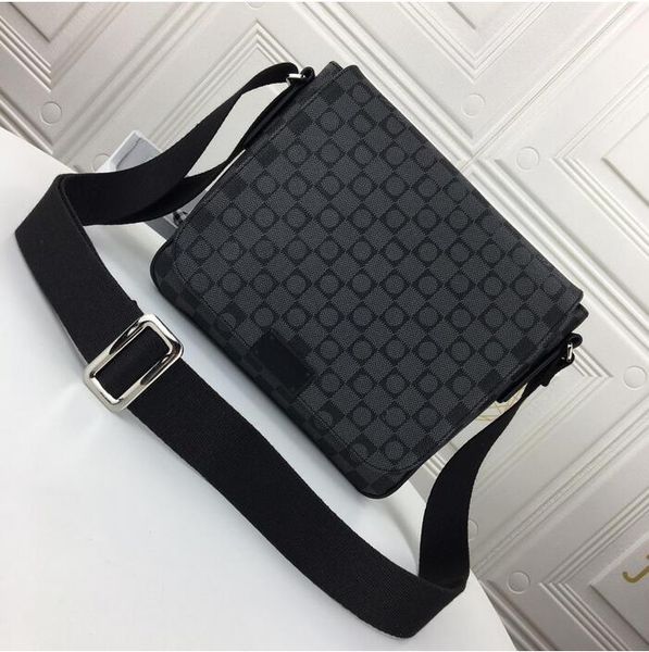 district pm mm messenger bag monograms eclipse black coated canvas mens designer leather shoulder bags man luxurys designers cross body purs
district pm mm messenger bag monograms eclipse black coated canvas mens designer leather shoulder bags man luxurys designers cross body purs