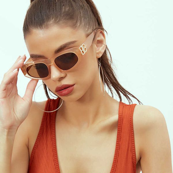 sunglasses new fashion cat eye small frame ins personality double letter, White;black
sunglasses new fashion cat eye small frame ins personality double letter, White;black