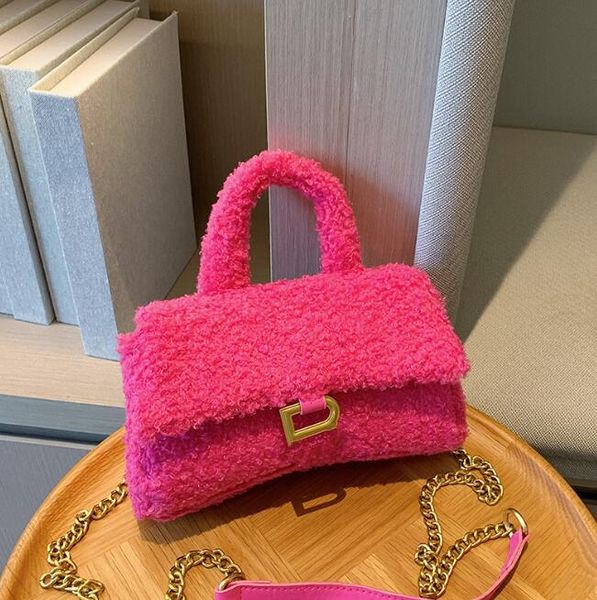 women's fur bag wool lamb designer hourglass bag with letters handbag one-shoulder crossbody bag western style winter all-matching fash
women's fur bag wool lamb designer hourglass bag with letters handbag one-shoulder crossbody bag western style winter all-matching fash