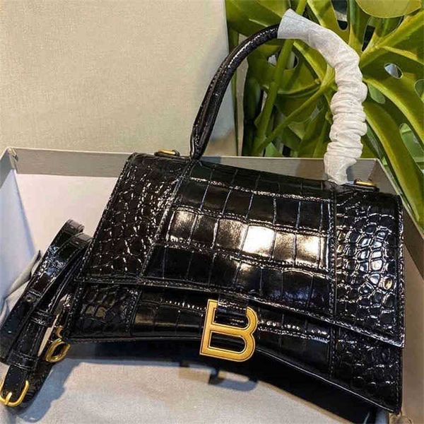 handbags crossbody balencaigass designer bags hourglass crocodile leather fashion 2022 shoulder portable messenger letter versatile
handbags crossbody balencaigass designer bags hourglass crocodile leather fashion 2022 shoulder portable messenger letter versatile