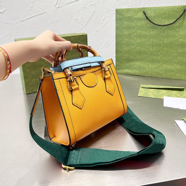 bamboo tote bag shoulder crossbody bag beach handbag women purse genuine leather color tape large capacity pocket fashion letter hardware de
bamboo tote bag shoulder crossbody bag beach handbag women purse genuine leather color tape large capacity pocket fashion letter hardware de