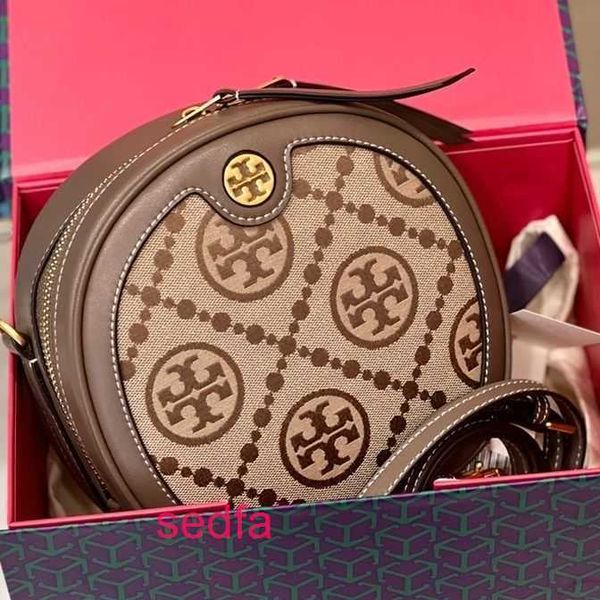 designer bags burchs shoulder crossbody torys luxury printing womens's handbags new old flower round cake bag small messenger mini phon
designer bags burchs shoulder crossbody torys luxury printing womens's handbags new old flower round cake bag small messenger mini phon