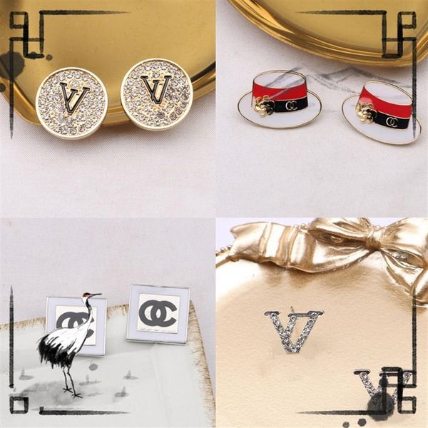 simple 18k gold plated 925 silver letters stud luxury brand designers geometric semicircle famous women crystal rhinestone pearl e216t, Golden;silver
simple 18k gold plated 925 silver letters stud luxury brand designers geometric semicircle famous women crystal rhinestone pearl e216t, Golden;silver