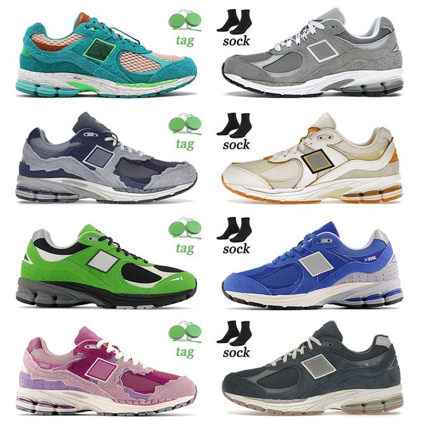 mens women designer casual shoes 2002r water be the guide black green og sneakers protection pack pink sail dark navy bb2002r men trainers s
mens women designer casual shoes 2002r water be the guide black green og sneakers protection pack pink sail dark navy bb2002r men trainers s
