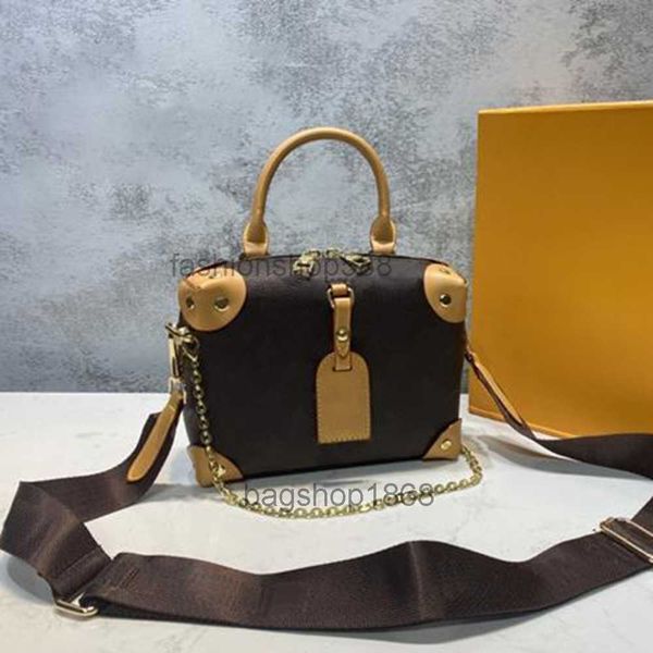 fashion 20cm mini women ladies luxurys designers shoulder bags retro crossbody handbags souple bag womens cosmetic
fashion 20cm mini women ladies luxurys designers shoulder bags retro crossbody handbags souple bag womens cosmetic