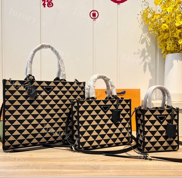 designer tote bag women shoulder bags triangle symbole jacquard fabric handbags large shopping bags mini totes crossbody purses sacoche
designer tote bag women shoulder bags triangle symbole jacquard fabric handbags large shopping bags mini totes crossbody purses sacoche