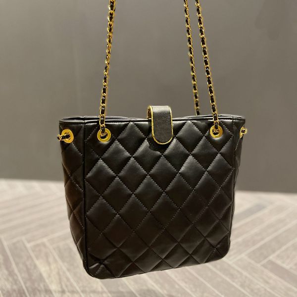 chain bags luxury designer brand fashion shoulder women bag cross body lady letter purse phone wallet
chain bags luxury designer brand fashion shoulder women bag cross body lady letter purse phone wallet