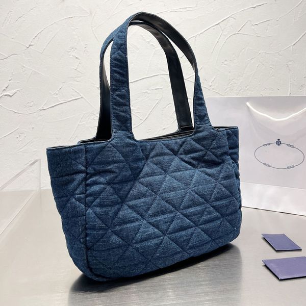 canvas tote bag diamond quilted basket handbag women denim large capacity shopping bags fashion letter metal letter shoulder purse pocket
canvas tote bag diamond quilted basket handbag women denim large capacity shopping bags fashion letter metal letter shoulder purse pocket