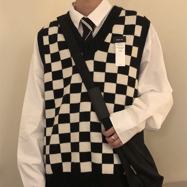 men's sweaters autumn arctic velvet checkerboard pattern men's sweater vest retro vneck sleeveless knit vest woolen korean clothes, White;black
men's sweaters autumn arctic velvet checkerboard pattern men's sweater vest retro vneck sleeveless knit vest woolen korean clothes, White;black
