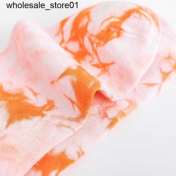men's designer socks vloness dye black orange fashion brand medium cotton sports socks
men's designer socks vloness dye black orange fashion brand medium cotton sports socks