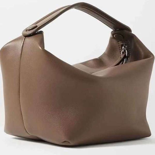 fashion tote black bag cowhide lunch bag les bains totes extremely simple handbag womens european american style
fashion tote black bag cowhide lunch bag les bains totes extremely simple handbag womens european american style