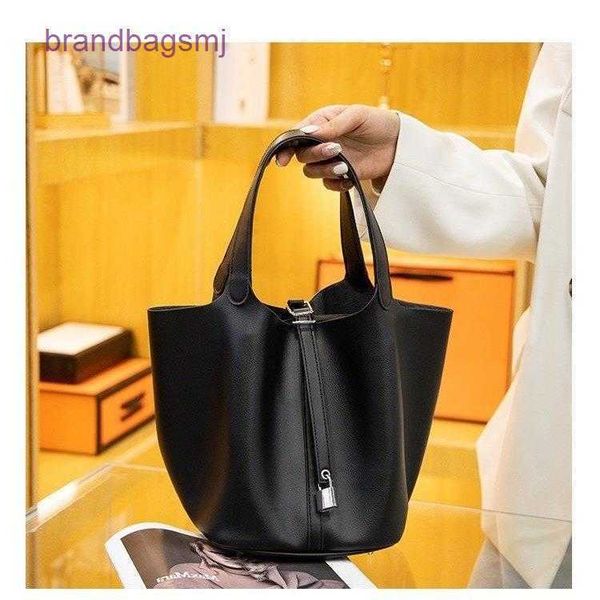 bags herme 2022 new h family litchi pattern vegetable basket bag female portable oblique cross bucket wedding
bags herme 2022 new h family litchi pattern vegetable basket bag female portable oblique cross bucket wedding