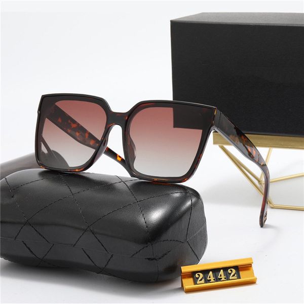 men classic brand retro women sunglasses 2022 luxury designer sunglasses for woman eyewear bands metal frame designers sun glasses, White;black
men classic brand retro women sunglasses 2022 luxury designer sunglasses for woman eyewear bands metal frame designers sun glasses, White;black
