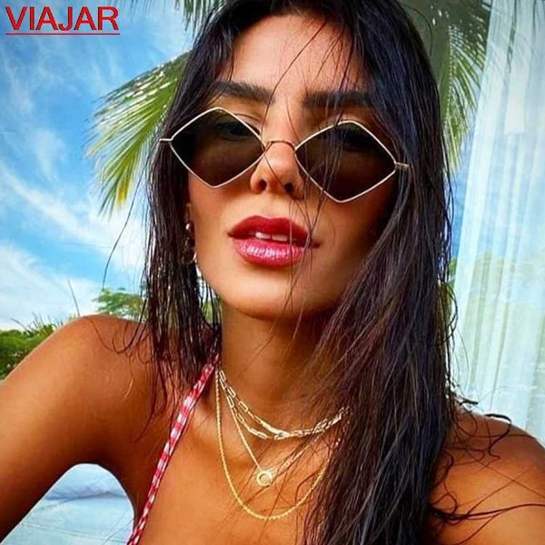 2022 punk sunglasses women brand designer small square steampunk sun glasses men metal frame driving eyewear gafas de sol mujer 0928, White;black
2022 punk sunglasses women brand designer small square steampunk sun glasses men metal frame driving eyewear gafas de sol mujer 0928, White;black