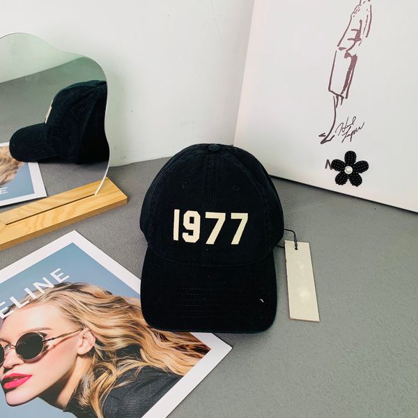 ball caps fashion designer baseball caps women's autumn and winter warm cotton casquette couples outdoor travel shopping digital ball c, Blue;gray
ball caps fashion designer baseball caps women's autumn and winter warm cotton casquette couples outdoor travel shopping digital ball c, Blue;gray