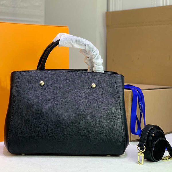 large handbag tote bag genuine real leather hand bags embroidery letter detachable long shoulder strap internal double compartment
large handbag tote bag genuine real leather hand bags embroidery letter detachable long shoulder strap internal double compartment