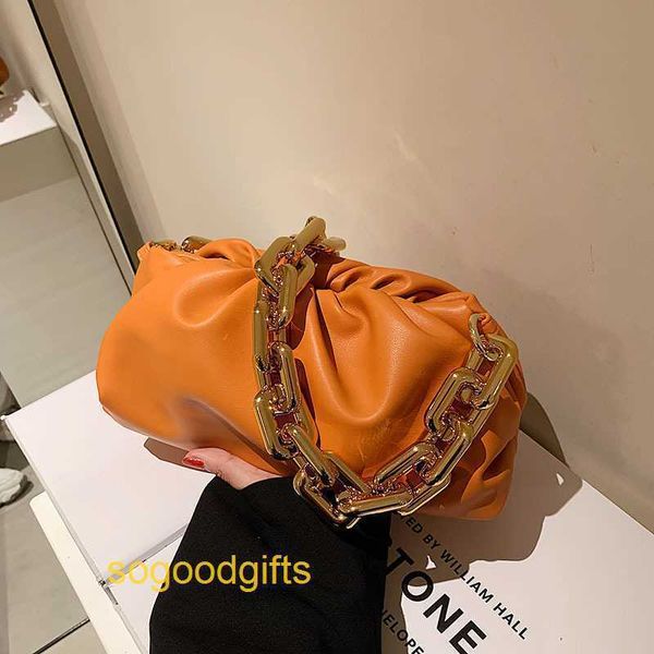 pouch designer bag bottegas handbags women venetas clutch bags acrylic thick chain women's bag fold bag fashion korean version 2022 aut
pouch designer bag bottegas handbags women venetas clutch bags acrylic thick chain women's bag fold bag fashion korean version 2022 aut