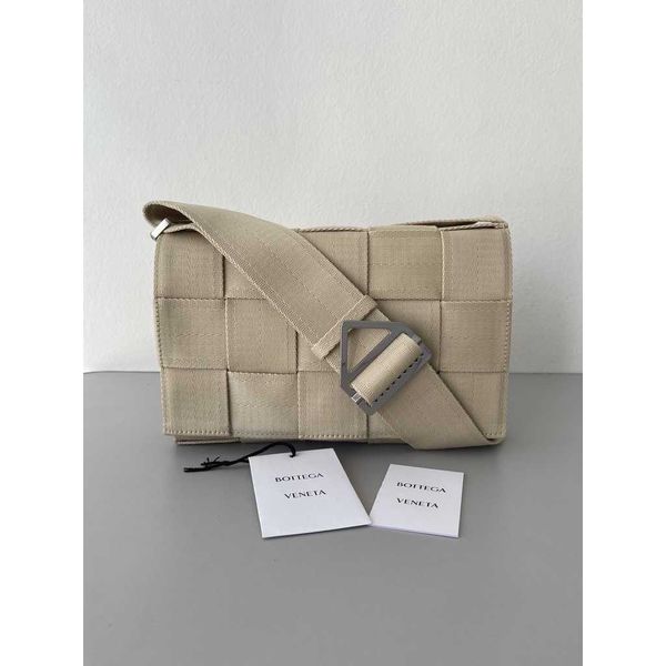 shoulder bag women crossbody bottage venates backpack purse handbags seam leather ladies metal chain classic woven messenger bag luxurys des
shoulder bag women crossbody bottage venates backpack purse handbags seam leather ladies metal chain classic woven messenger bag luxurys des
