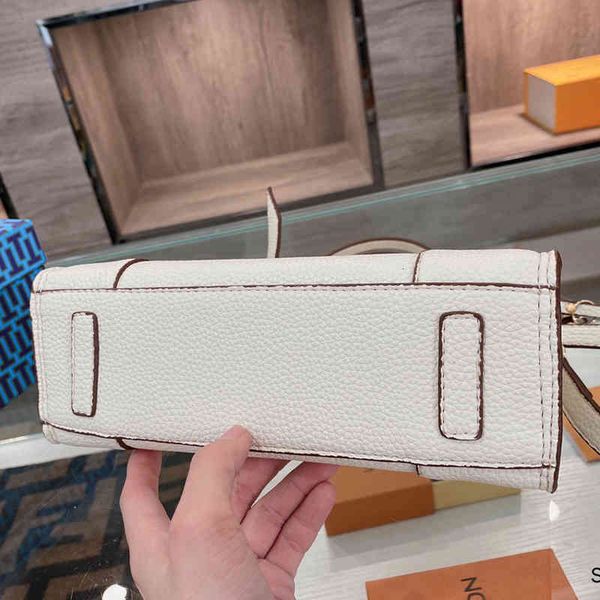 tory shoulder designer bags luxury brand fashion simple square tassel bag women's real leather chain phone handbags zhouzhoubao123 9m7m
tory shoulder designer bags luxury brand fashion simple square tassel bag women's real leather chain phone handbags zhouzhoubao123 9m7m