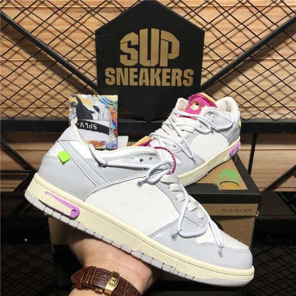 running shoes sports trainers designer sneakers designer skate black white grey fog massage the 50 low men women breathable sneaker
running shoes sports trainers designer sneakers designer skate black white grey fog massage the 50 low men women breathable sneaker