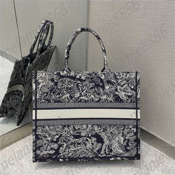evening handbags famous brand bag genuine leather clutch shoulder for women luxury purse canvas shopping wholesales ladies
evening handbags famous brand bag genuine leather clutch shoulder for women luxury purse canvas shopping wholesales ladies