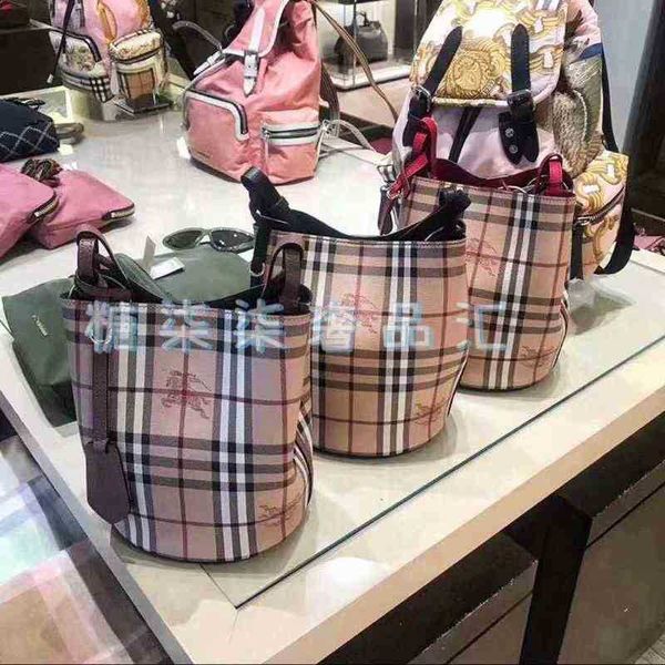 burbrerys crossbody handbags bags burbrery onthego tote luxuries designers women bag purses totes designer woman handbag shoulder wallet par
burbrerys crossbody handbags bags burbrery onthego tote luxuries designers women bag purses totes designer woman handbag shoulder wallet par