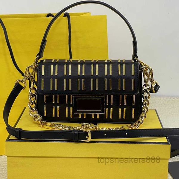 evening bags metal letter baguette bag handbags crossbody shoulder bags women clutch purse gold chain hardware head portrait flap hasp cell
evening bags metal letter baguette bag handbags crossbody shoulder bags women clutch purse gold chain hardware head portrait flap hasp cell