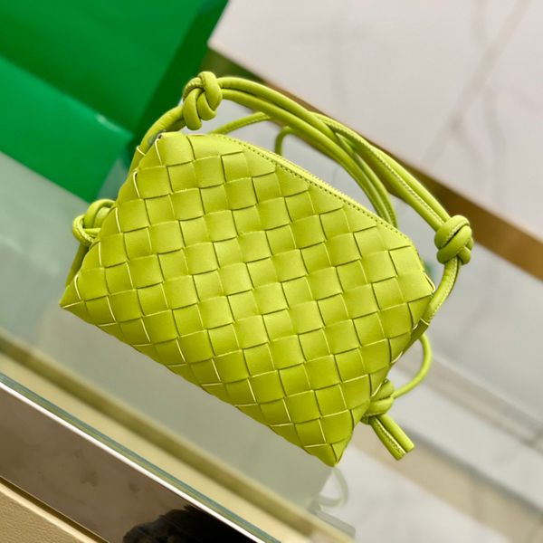 evening bags mini toast bag handbag fashion crochet weave cow leather cloud bags pouch 2022 ladies cute loop loops 18cm handbags bbv designe
evening bags mini toast bag handbag fashion crochet weave cow leather cloud bags pouch 2022 ladies cute loop loops 18cm handbags bbv designe