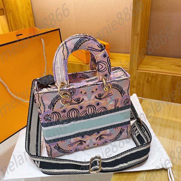 evening handbags fashion women's women shoulder bag new lady wallet hand embroidery princess net red trend letter messenger
evening handbags fashion women's women shoulder bag new lady wallet hand embroidery princess net red trend letter messenger