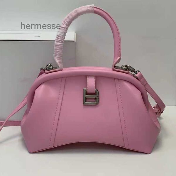 evening bags new balencaigass designer hourglass handbag portable dumpling bag single shoulder messenger catfish fashion trend handbags
evening bags new balencaigass designer hourglass handbag portable dumpling bag single shoulder messenger catfish fashion trend handbags
