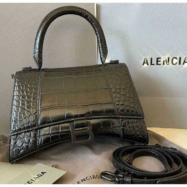 handbags crossbody balencaigass designer bags star bag character same female 2022 versatile family hourglass leather messenger
handbags crossbody balencaigass designer bags star bag character same female 2022 versatile family hourglass leather messenger