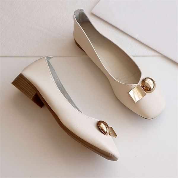 dress shoes womem soft leather flat square toe shallow slip on fashion summer casual metal decoration ladies footwear 220926, Black
dress shoes womem soft leather flat square toe shallow slip on fashion summer casual metal decoration ladies footwear 220926, Black