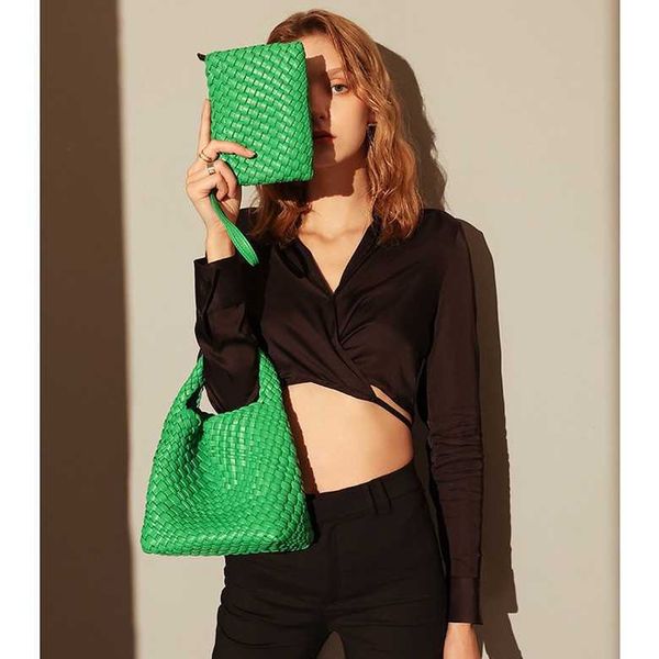 shoulder bag women crossbody bottage venates backpack purse handbags seam leather ladies metal chain classic woven messenger bag luxurys des
shoulder bag women crossbody bottage venates backpack purse handbags seam leather ladies metal chain classic woven messenger bag luxurys des