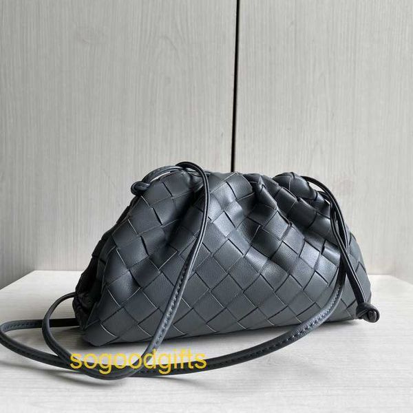 venetas designer bag bottegas handbag luxury women fashion shoulder crossbody bags versatile purses totes saddle venetta wallet c2yz
venetas designer bag bottegas handbag luxury women fashion shoulder crossbody bags versatile purses totes saddle venetta wallet c2yz