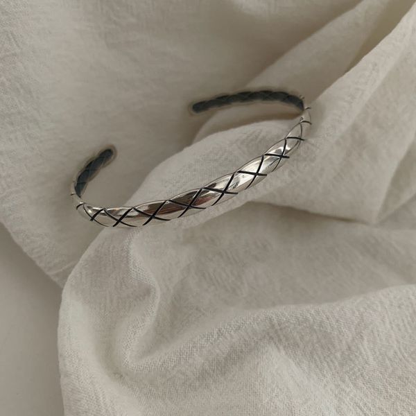 new love bangle bracelet designer chains nail bangle 925 silver cute pig nose diamond stripe vintage old u shape men women bangles luxury te, Black
new love bangle bracelet designer chains nail bangle 925 silver cute pig nose diamond stripe vintage old u shape men women bangles luxury te, Black