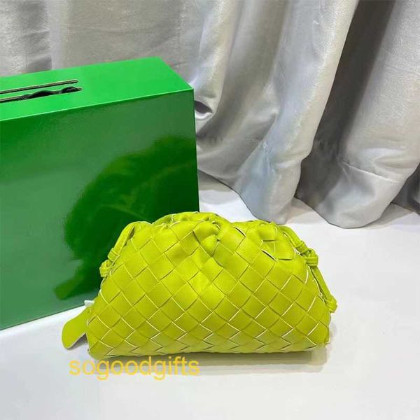 pouch designer bag bottegas handbags women venetas clutch bags leather bag 2022 new hand woven cloud leather wrinkled dumpling women's
pouch designer bag bottegas handbags women venetas clutch bags leather bag 2022 new hand woven cloud leather wrinkled dumpling women's