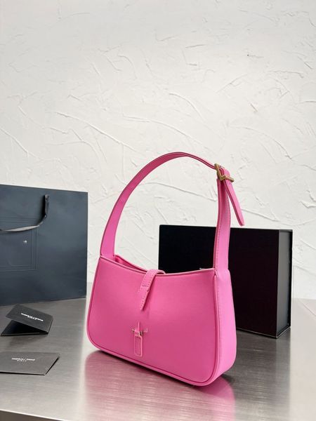 plain hasp womens underarm bags shoulder bag leather material designer tote bag simple handbag fashion small wallet medium with box size 25c
plain hasp womens underarm bags shoulder bag leather material designer tote bag simple handbag fashion small wallet medium with box size 25c