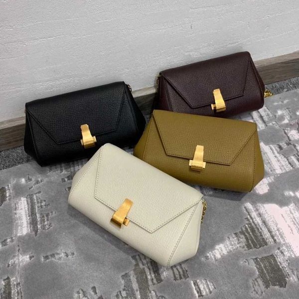 shoulder bag women crossbody bottage venates backpack purse handbags seam leather ladies metal chain classic woven messenger bag luxurys des
shoulder bag women crossbody bottage venates backpack purse handbags seam leather ladies metal chain classic woven messenger bag luxurys des