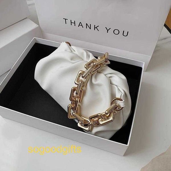 pouch designer bag bottegas handbags women venetas clutch bags chain bag fashionable summer messenger armpit women's small portable clo
pouch designer bag bottegas handbags women venetas clutch bags chain bag fashionable summer messenger armpit women's small portable clo