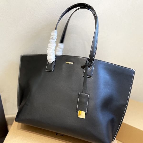 large shopping bag handbag tote bag gold hardware interior zip pocket genuine leather fashion letters solid color handbags shoulder bags
large shopping bag handbag tote bag gold hardware interior zip pocket genuine leather fashion letters solid color handbags shoulder bags