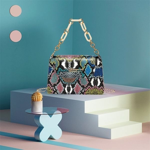 evening bags retro women snake pattern printing handbags woman soft pu leather shoulder female elegant casual chain purse crossbody 220928
evening bags retro women snake pattern printing handbags woman soft pu leather shoulder female elegant casual chain purse crossbody 220928