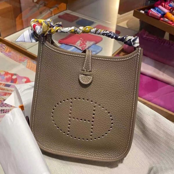 factory designer hremes shoulder bags bag evelynn original edition women handbags family mini messenger 2023 togo leather fashion versatile
factory designer hremes shoulder bags bag evelynn original edition women handbags family mini messenger 2023 togo leather fashion versatile