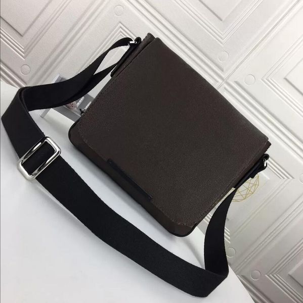 hh flap mens shoulder bags genuine leather designers messenger shoulder bag famous trip postman classic handbag briefcase crossbody district
hh flap mens shoulder bags genuine leather designers messenger shoulder bag famous trip postman classic handbag briefcase crossbody district