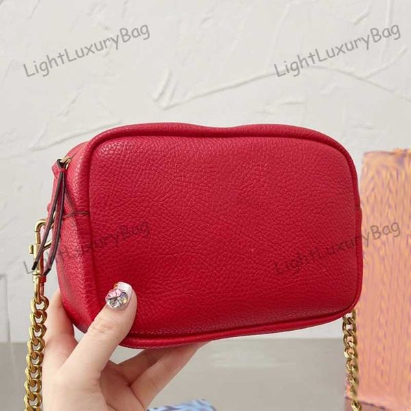 5a exquisite chain shoulder bag designer leather wallet wild practical crossbody for women classic famous brand shopping purses 220203
5a exquisite chain shoulder bag designer leather wallet wild practical crossbody for women classic famous brand shopping purses 220203