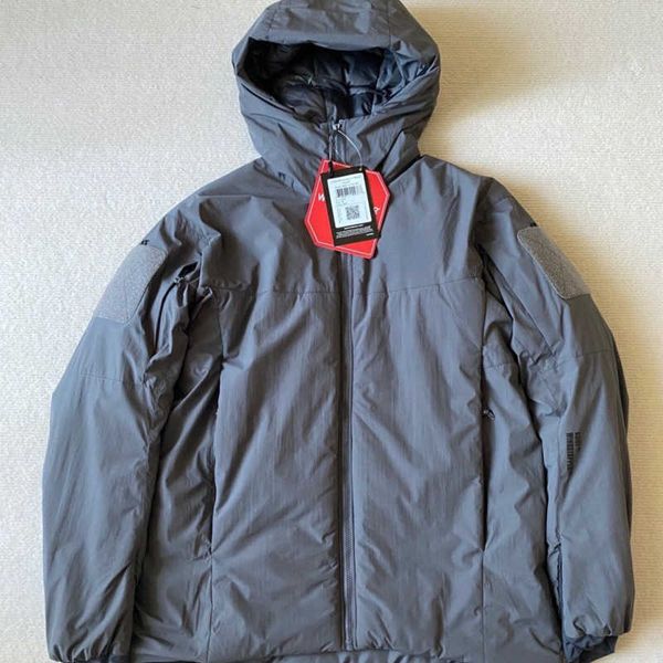 mens down jacket military version windbreaker designer jackets man winter warm goose hooded coat waterproof windproof 22ss, Black;brown
mens down jacket military version windbreaker designer jackets man winter warm goose hooded coat waterproof windproof 22ss, Black;brown