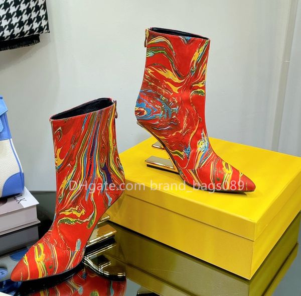 2022 new short boots high heels ankle boots designer shoes sculpted f high-heeled metallic zipper square toe womens silk oil painting color, Black
2022 new short boots high heels ankle boots designer shoes sculpted f high-heeled metallic zipper square toe womens silk oil painting color, Black