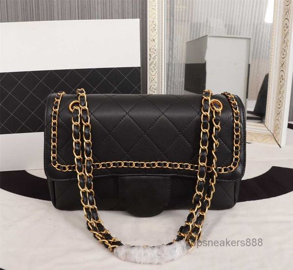 evening bags luxury designer bags shoulder crossbody chain bags advanced visual experience handbags smooth soft and comfortable hand
evening bags luxury designer bags shoulder crossbody chain bags advanced visual experience handbags smooth soft and comfortable hand