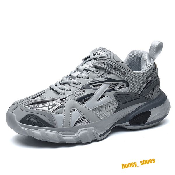 new arrival luxury designer track and field 3.0 sneakers man platform casual shoes white black net nylon printed leather sports shoes triple
new arrival luxury designer track and field 3.0 sneakers man platform casual shoes white black net nylon printed leather sports shoes triple
