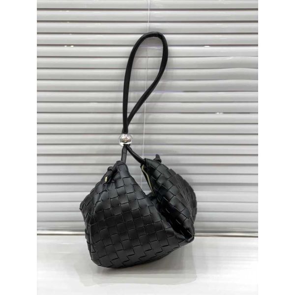 shoulder bag women crossbody bottage venates backpack purse handbags seam leather ladies metal chain classic woven messenger bag luxurys des
shoulder bag women crossbody bottage venates backpack purse handbags seam leather ladies metal chain classic woven messenger bag luxurys des