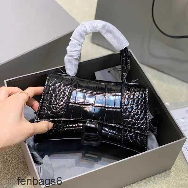 balenciga designer bags purses bag shoulder 2022 hourglass handbag advanced crocodile retro fashion mini leather single
balenciga designer bags purses bag shoulder 2022 hourglass handbag advanced crocodile retro fashion mini leather single